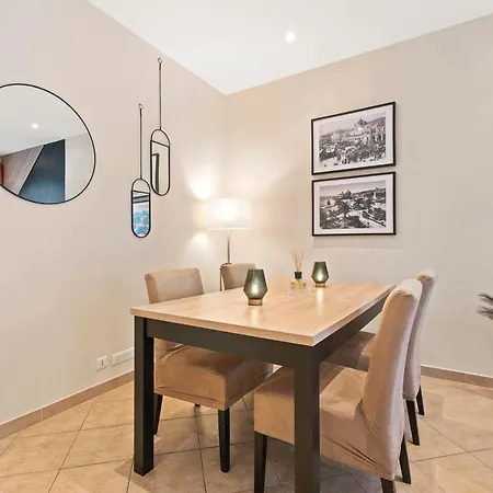 - Renting - Lascaris - Charm & Spacious & Comfort 3p Port Bonaparte Lägenhet